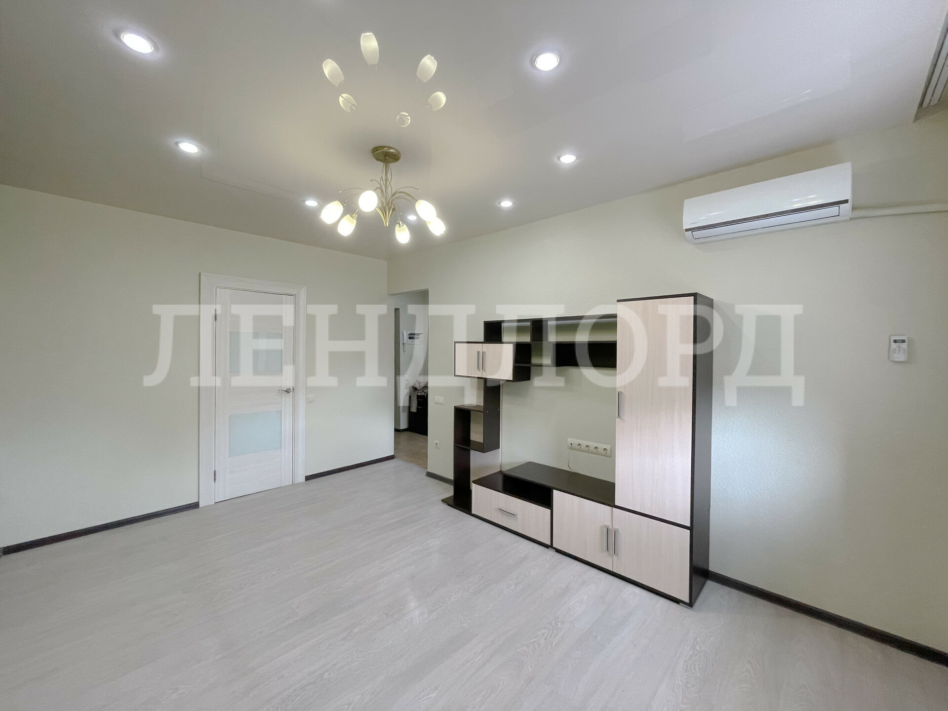 Квартира на продажу в Верхнетемерницком, Венеры, 24к3 фото №0
