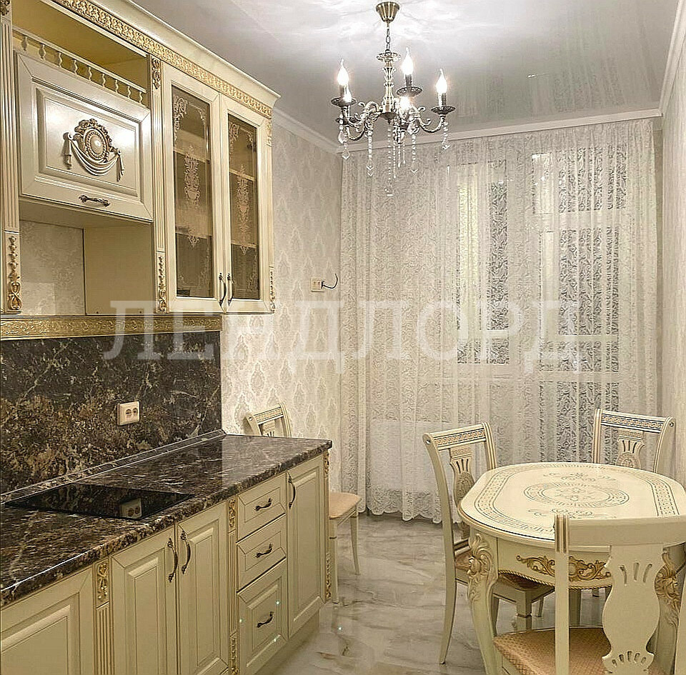 Квартира на продажу в Ростове-на-Дону, улица Мечникова, 37 фото №0