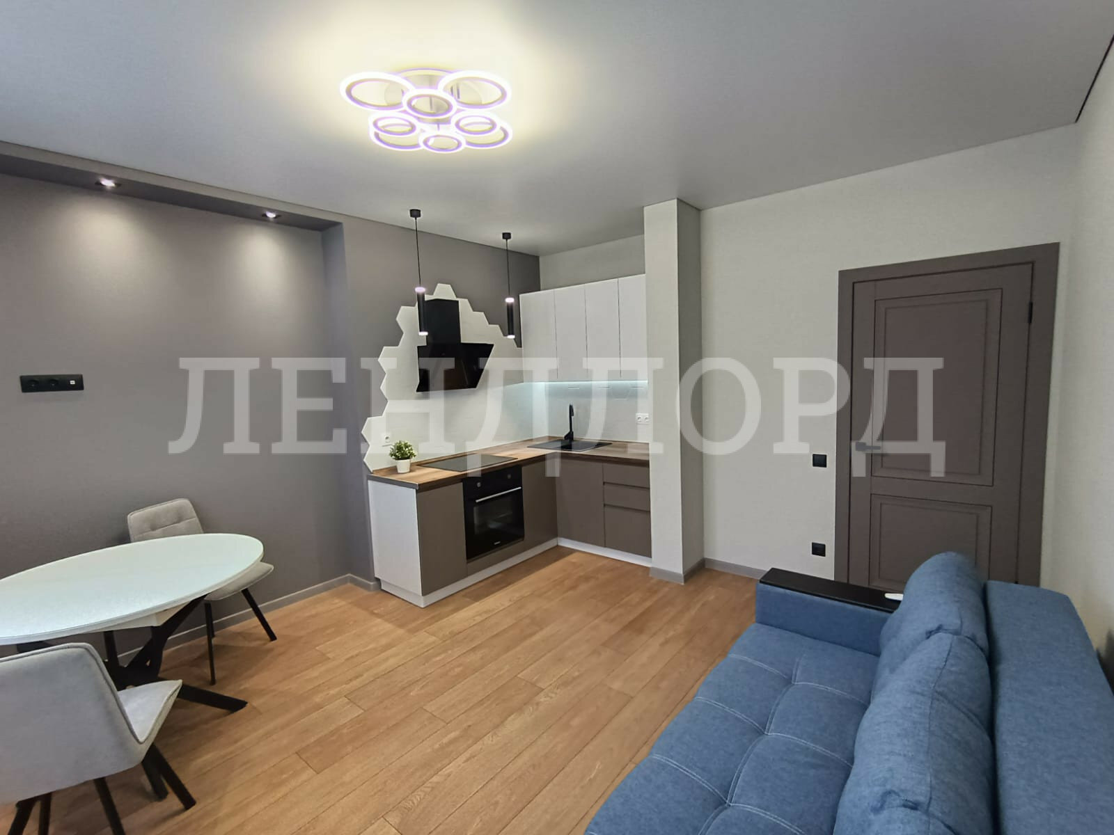 Квартира на продажу в Ростове-на-Дону, Стабильная улица, 3с3 фото №1