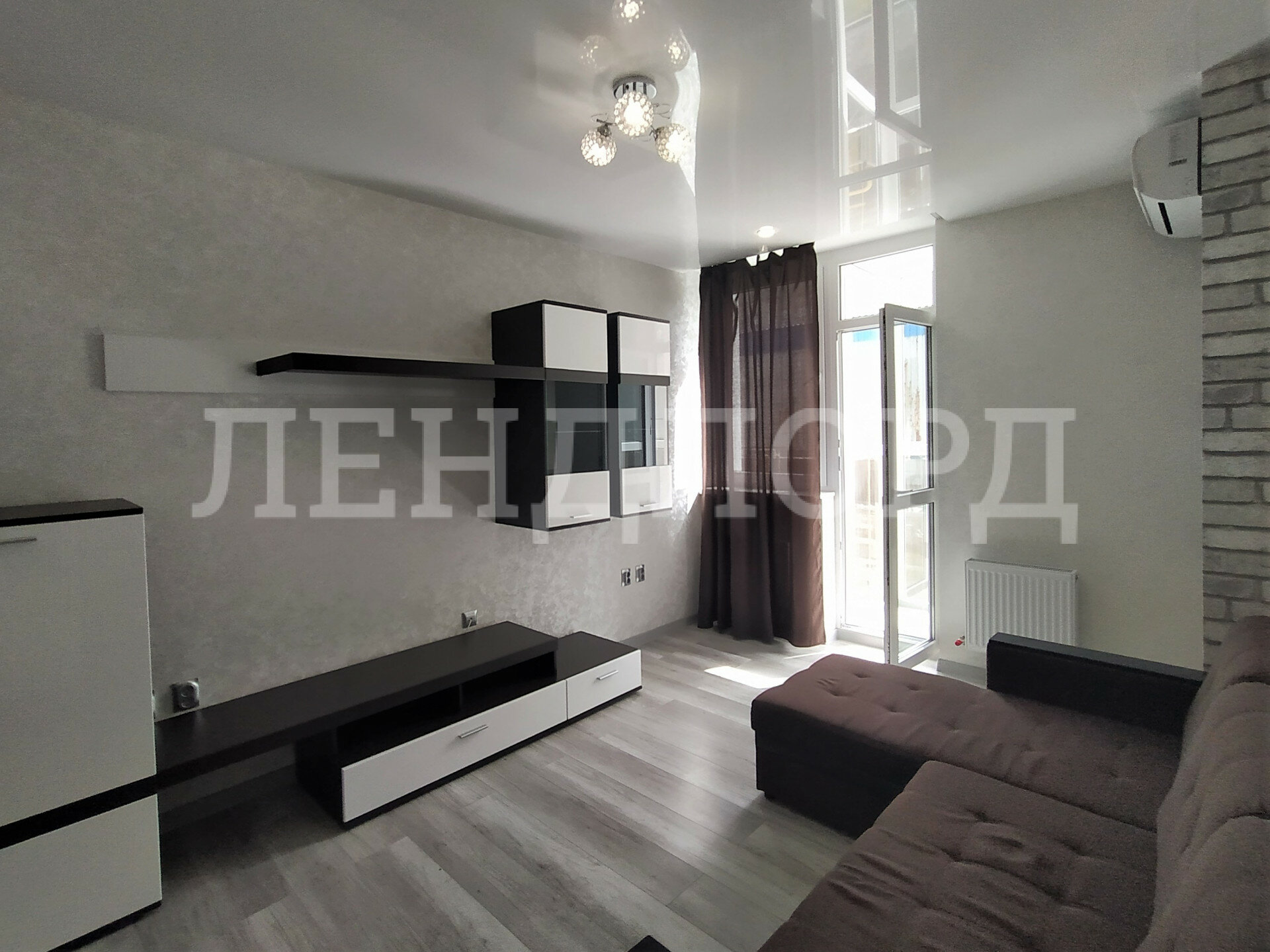 Квартира на продажу в Ростове-на-Дону, Стабильная улица, 3с1 фото №0
