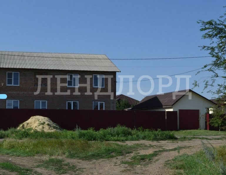 Дом с участком на продажу в Новочеркасске, бульвар Роз фото №0