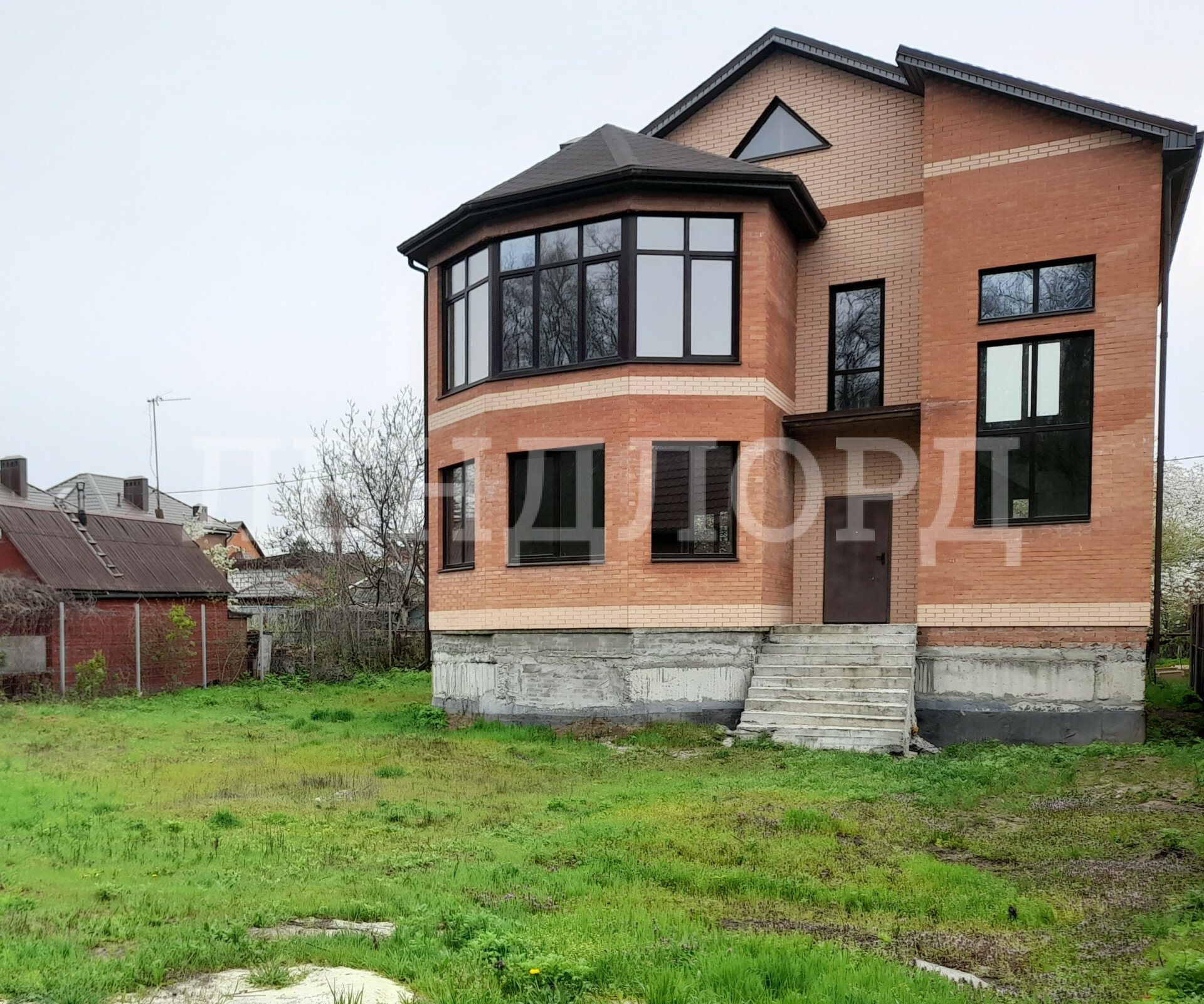 Дом с участком на продажу в Ростове-на-Дону, 1-я Веерная улица фото №3