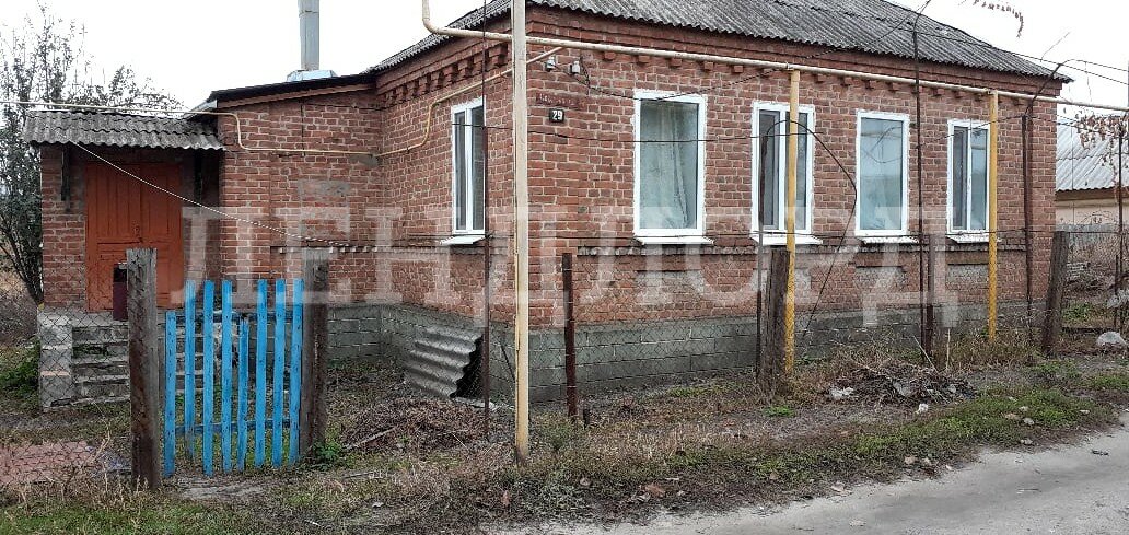 Дом с участком на продажу в слободе Красюковская, улица Чижова фото №1