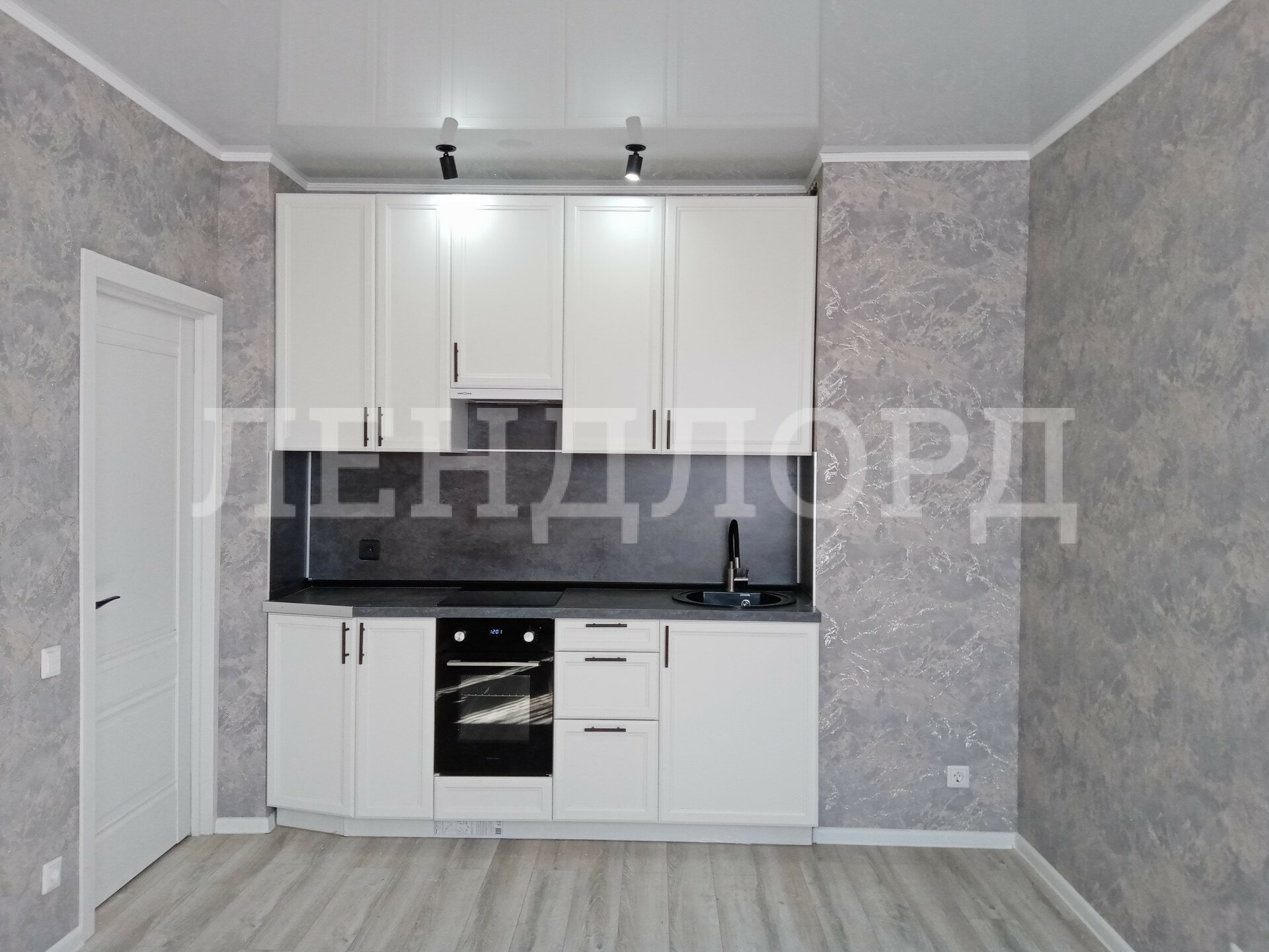 Квартира на продажу в Ростове-на-Дону, Стабильная улица, 3с3 фото №0