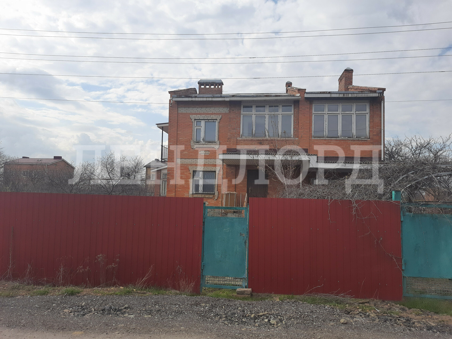 Дом с участком на продажу в хуторе Весёлый, улица Алроса