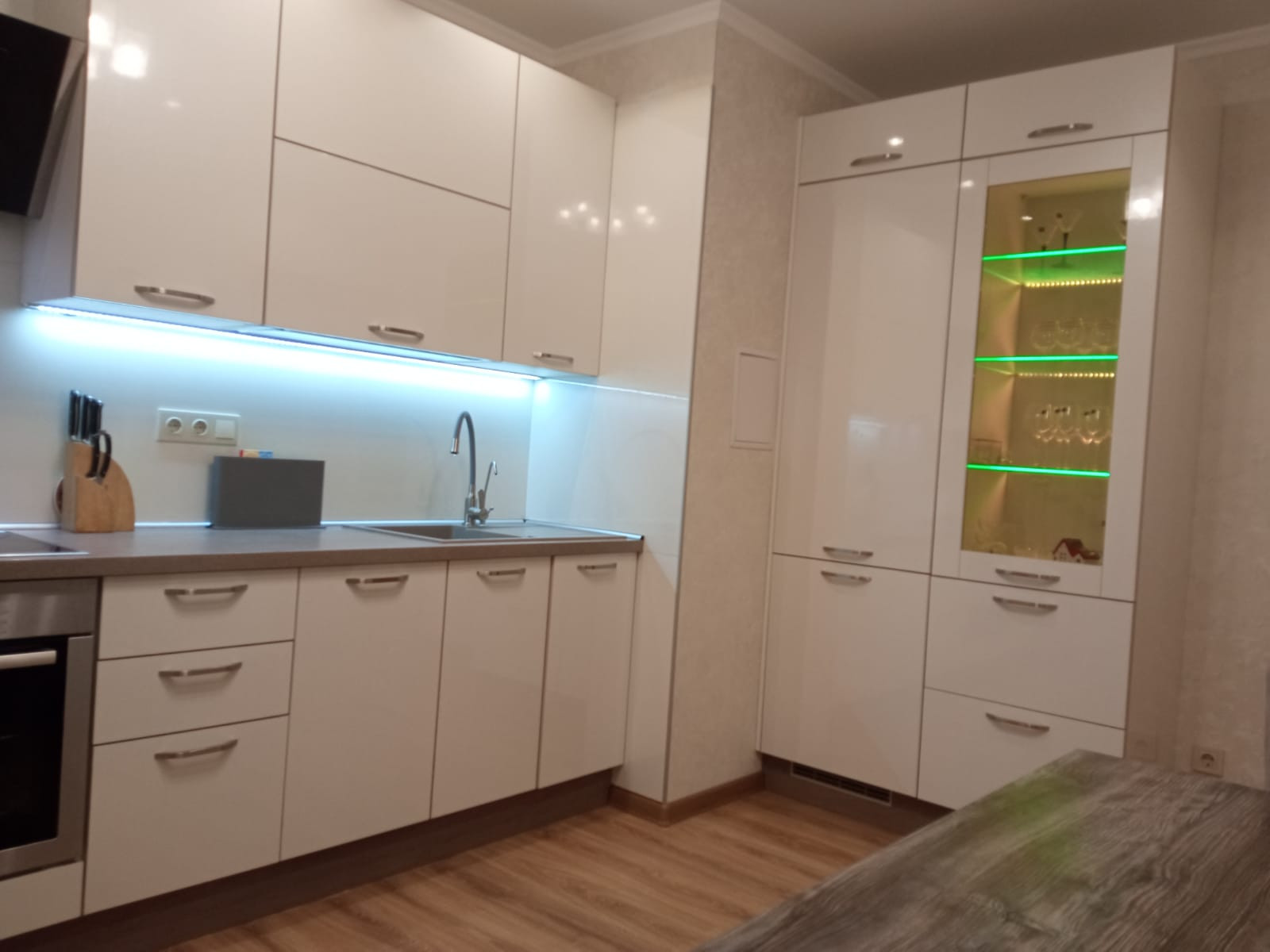 Квартира на продажу в Ростове-на-Дону, Гарнизонный переулок, 3 фото №1