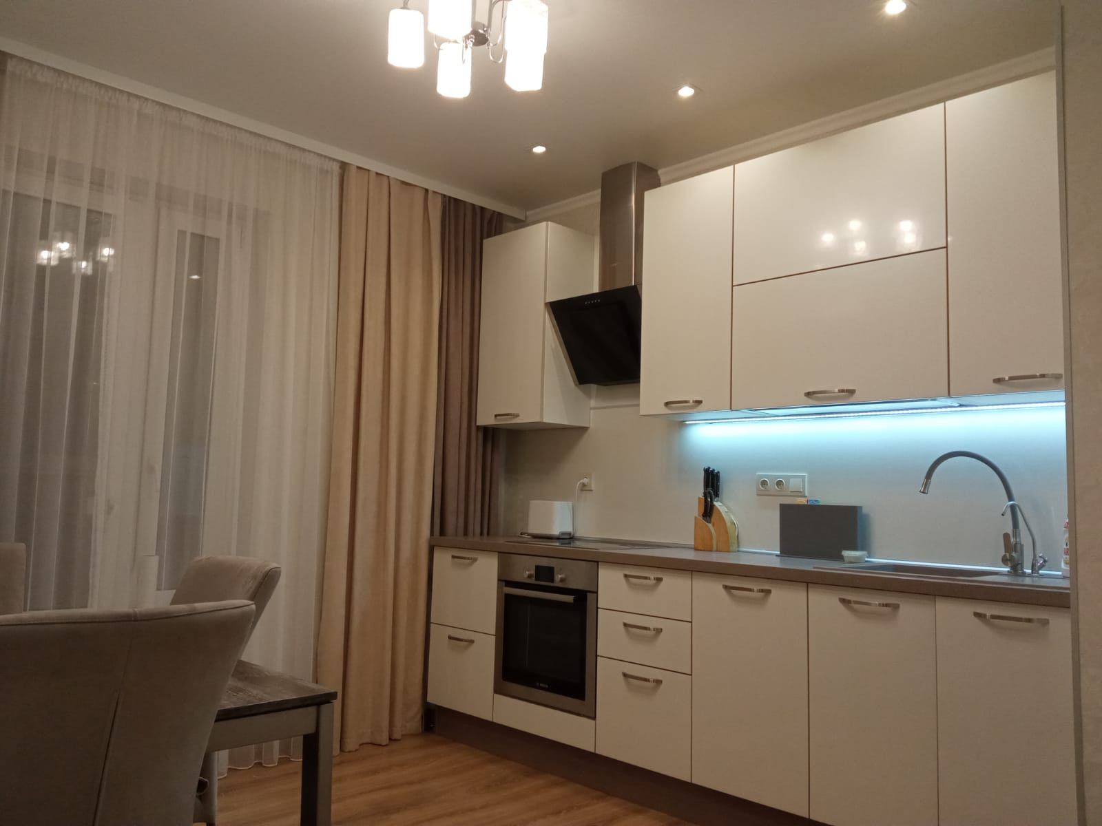 Квартира на продажу в Ростове-на-Дону, Гарнизонный переулок, 3 фото №0