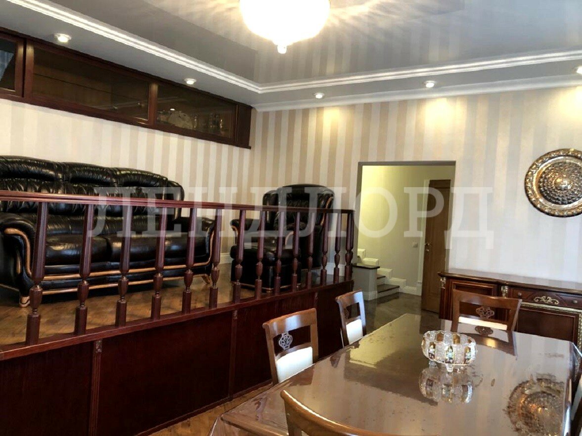 Дом с участком на продажу в Ростове-на-Дону, Физкультурная улица фото №0