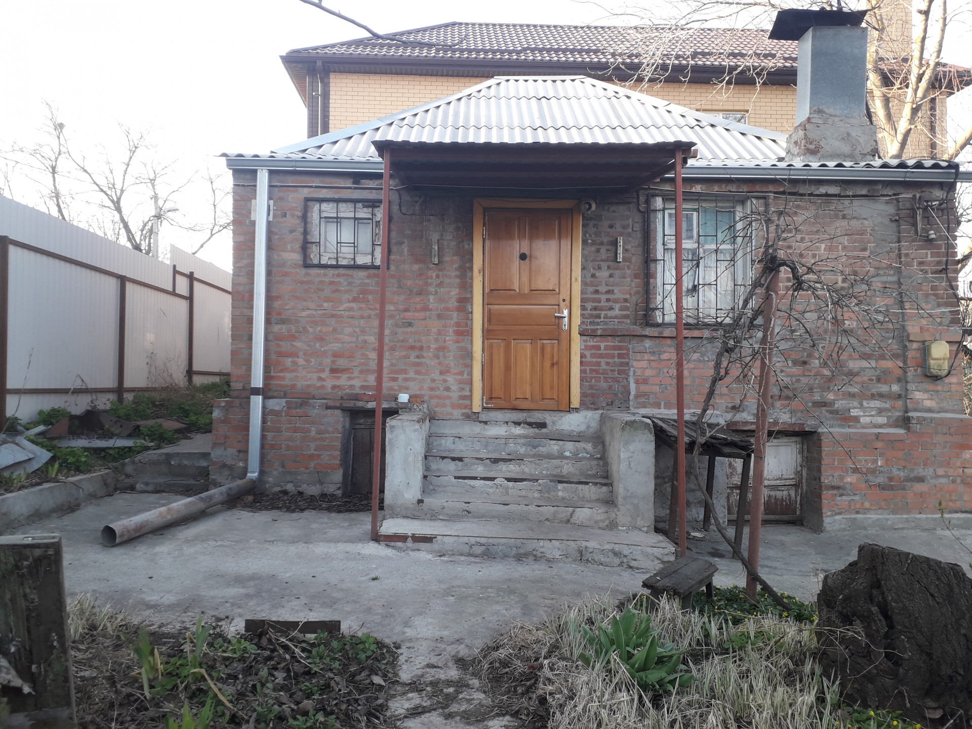 Дом с участком на продажу в Ростове-на-Дону, улица 45-я Линия фото №0