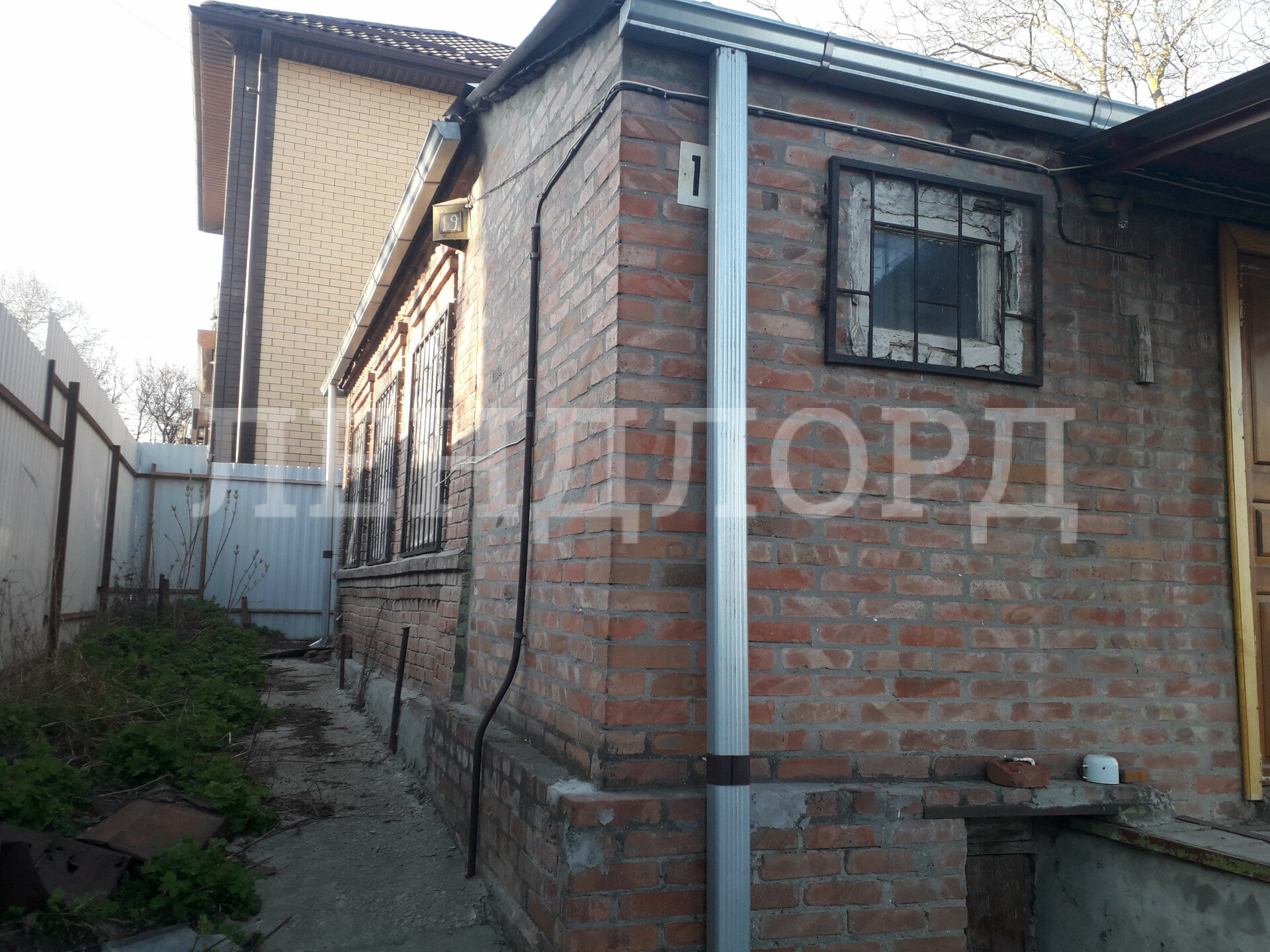 Дом с участком на продажу в Ростове-на-Дону, улица 45-я Линия фото №1