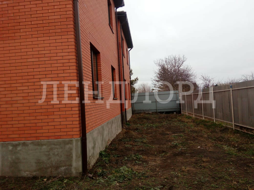 Дом с участком на продажу в Ростове-на-Дону, Лавровая фото №3