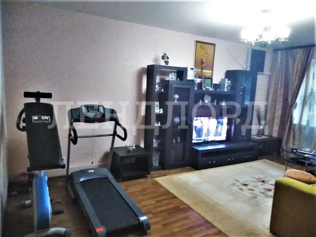 Квартира на продажу в Батайске, Заводская улица, 120 фото №1