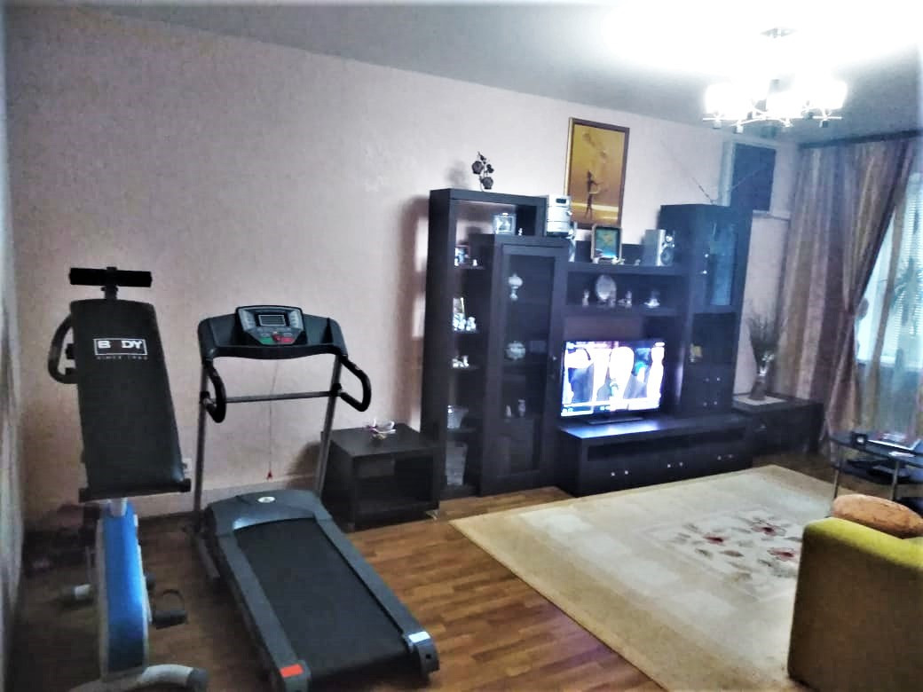 Квартира на продажу в Батайске, Заводская улица, 120 фото №1