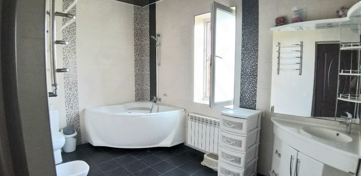 Дом с участком на продажу в Ростове-на-Дону, улица Малиновского фото №14